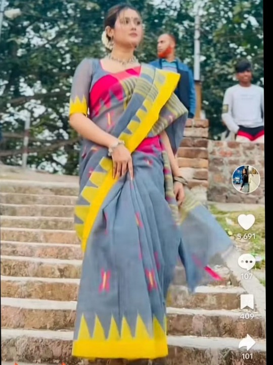 এস জমি হলুদ গোলাপি  পাড়ের সিলেটের ঐতিহ্যবাহী অরিজিনাল হ্যান্ডলুম কটন শিউলী ফুল মোটিফ শাড়ি